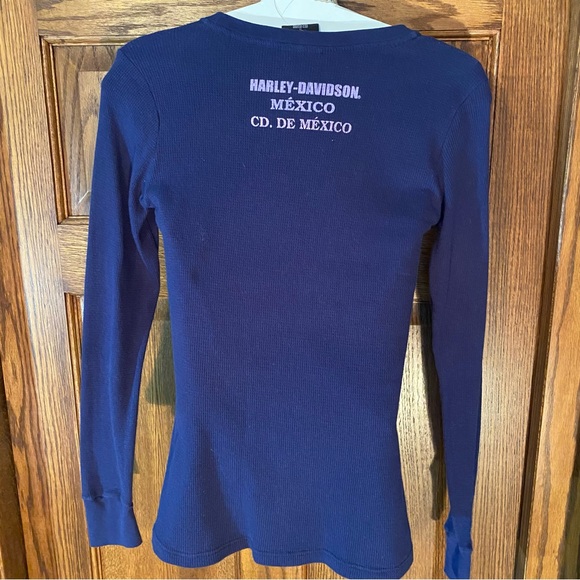 Harley-Davidson NWOT Blue Long Sleeve Waffle Weave Stretch Shirt and HD Box - Picture 2 of 6